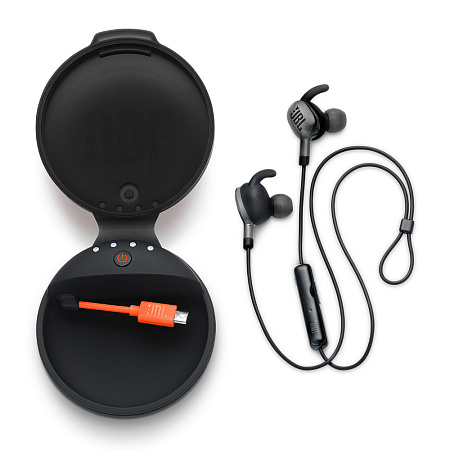Headphones    Charging Case JBL