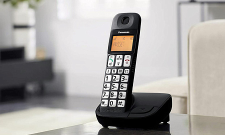 DECT Panasonic KX-TGE110UCB, Black DECT Panasonic KX-TGE110UCB, Black