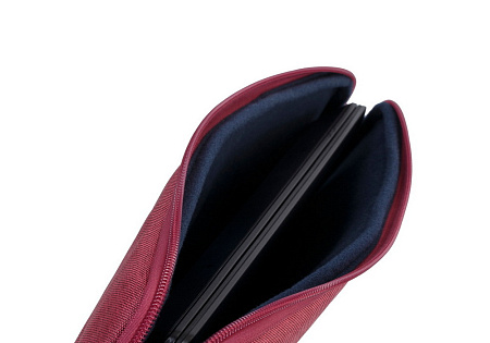 Ultrabook sleeve Rivacase 7703 ECO for 13.3", Red Ultrabook sleeve Rivacase 7703 ECO for 13.3", Red