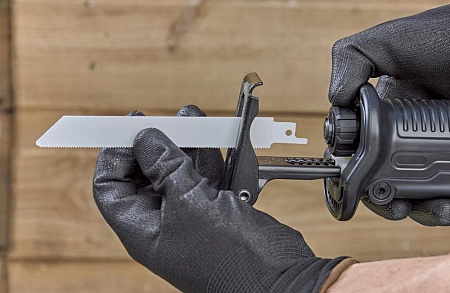 Reciprocating Saw Black+Decker (BES301-QS) 750W, 0-2.800 strokers/min