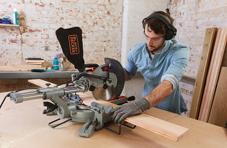 Slide Mitre Saw Black+Decker (BES710-QS) 2100W, 254mm, 5.000rpm