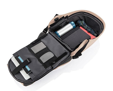 Backpack Bobby Hero Spring, anti-theft, P705.766 for Laptop 13.3" & City Bags, Brown